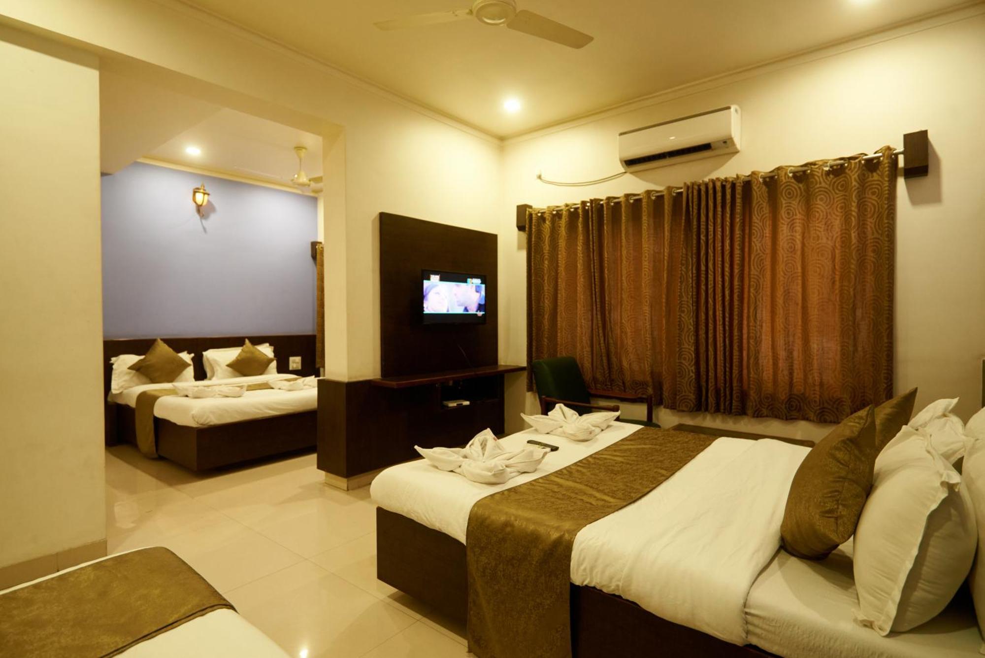 Hotel Pride Inn Shirdi Exterior photo