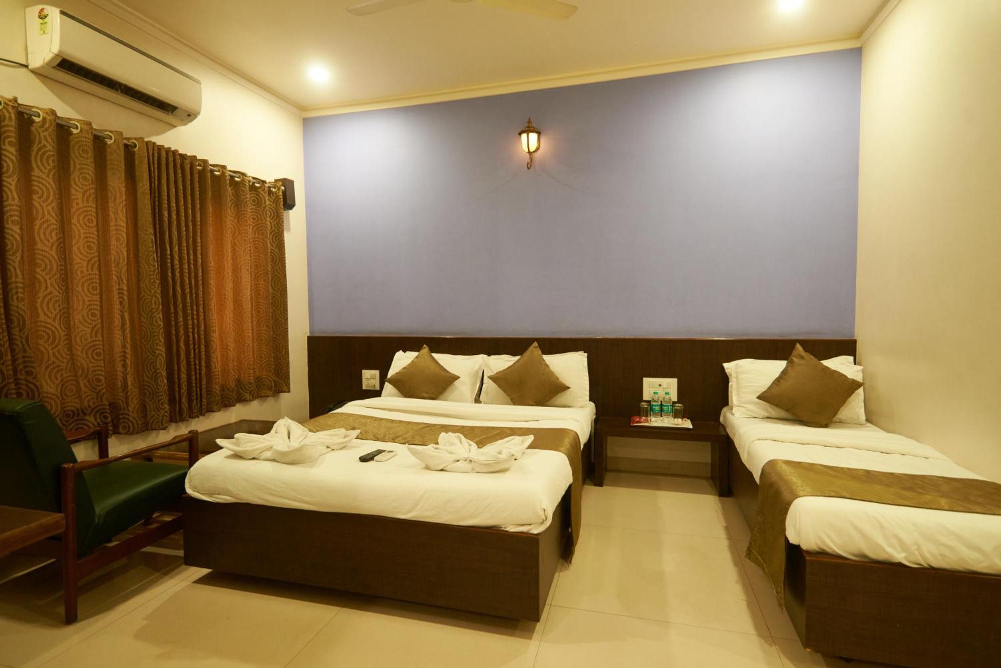 Hotel Pride Inn Shirdi Exterior photo